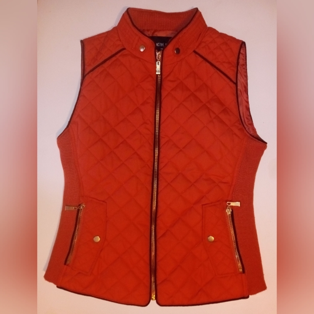 Active USA Orange Quilted Vest with Gold Accents Women's Size Small